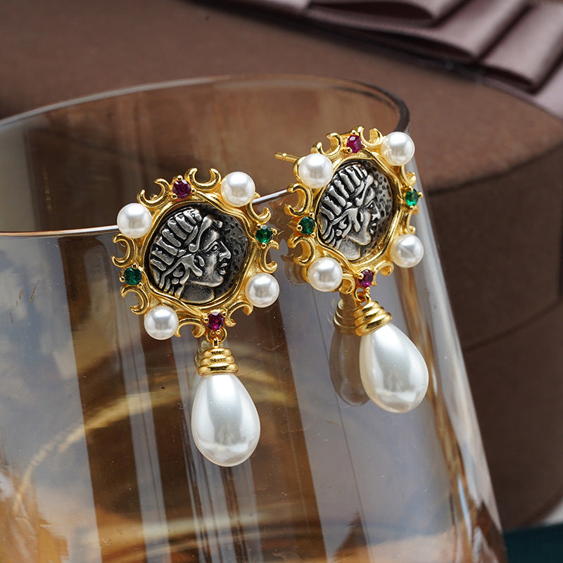 Vintage Pearl Earrings for Women - Unique Court Style - Antique Coin & Portrait Design - Luxury Fashion Jewelry