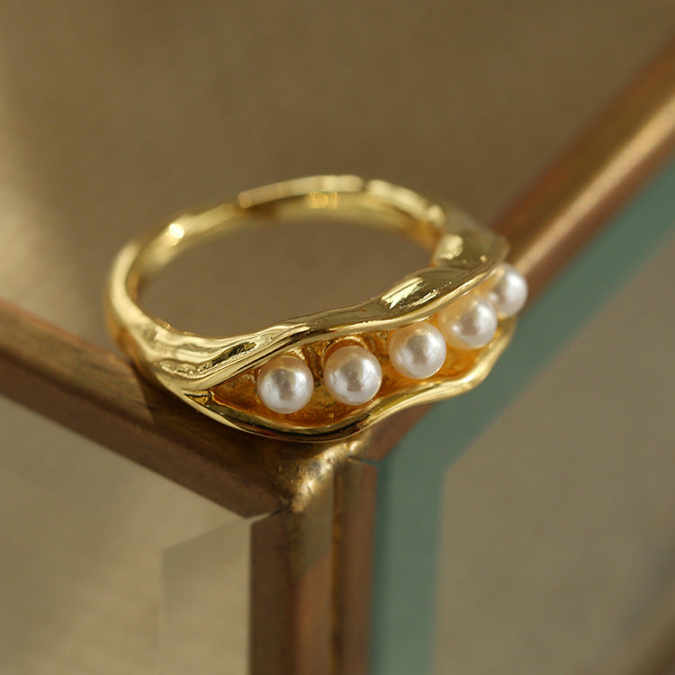 Open-Ended Pearl Ring for Women - New Japanese Style - Luxurious Pea Pod Design - INS Chic Statement Finger Ring