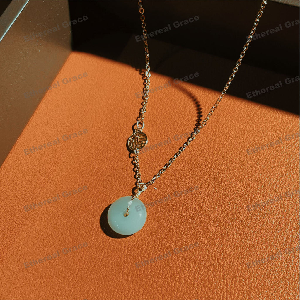 Letter "Fu" Round Plate Safe Buckle Natural Stone Pendant Necklace Female Jewelry Korean Niche High Cold ins Vintage Clavicle Chain