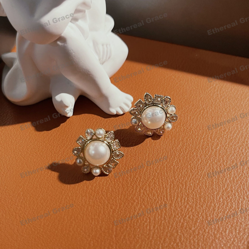 Flower Pearl Earrings Female Niche Light Luxury Celebrity Temperament Vintage Fashion Earrings