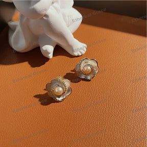 925 Silver Needle Earrings White Camellia Unique Classy Versatile High-End Design Luxury Freshwater Pearl